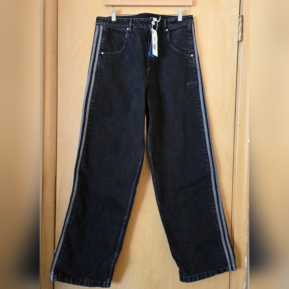 Men's Adidas Adicolor Denim Firebird Pants Size 34 NWT